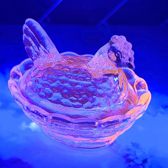 Mini Hen on Nest | GLOWS Orange/Pink - Picture 6 of 6